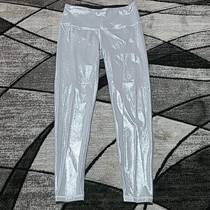 VICTORIA SPORT KNOCKOUT BY VICTORIA SECRET SILVER SHINE LEGGINGS